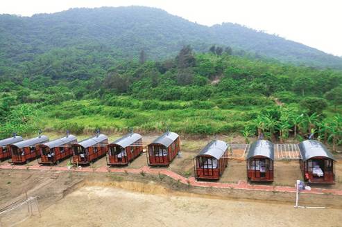 Mô hình nhà ở du lịch của gia đình anh Vũ Văn Hữu, thôn Nam Đồng, xã Đồng Tiến, Cô Tô mới lạ, đang là xu hướng được nhiều du khách lựa chọn.