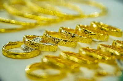 Giá vàng hôm nay 3/10: Vàng chưa tìm thấy động lực thoát khỏi vùng giá thấp
