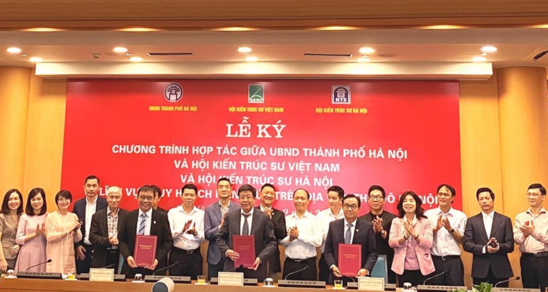 UBND thành phố Hà Nội, Hội KTS Việt Nam và Hội KTS Hà Nội ký kết hợp tác về lĩnh vực quy hoạch – kiến trúc