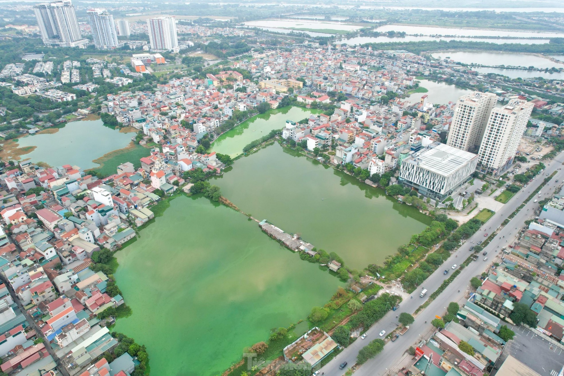 Điểm danh những hồ nước ở Thủ đô có nguy cơ bị san lấp để làm dự án nhà ở