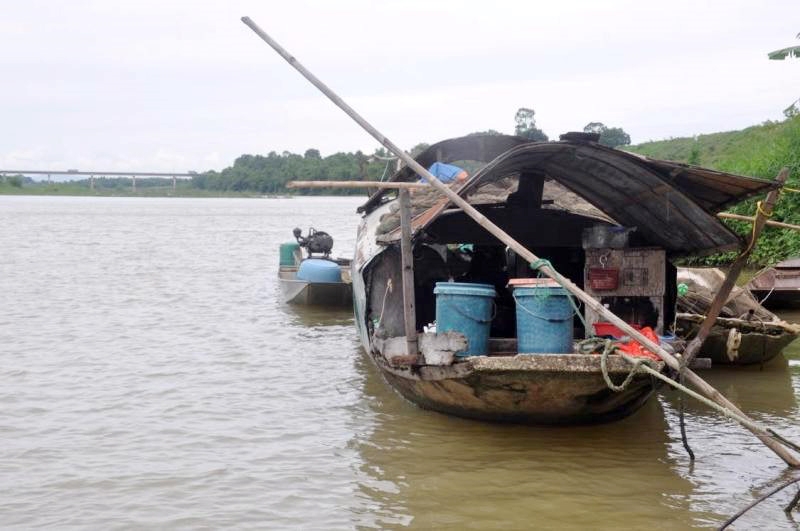 Thanh Hóa: Khát vọng lên bờ của người dân lênh đênh sông nước