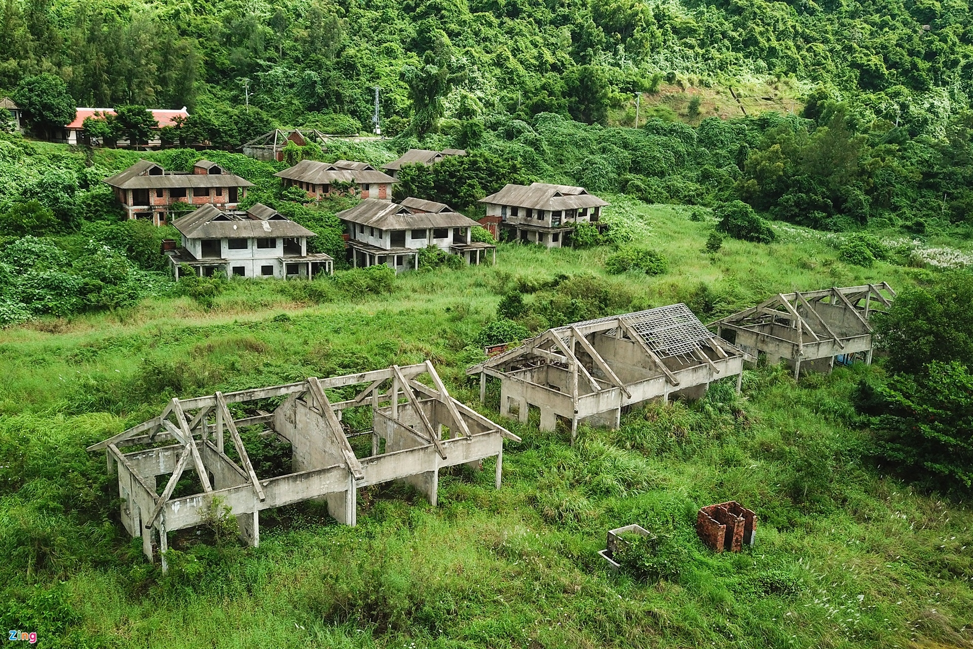 Hàng loạt biệt thự, resort bỏ hoang ở ven biển Đà Nẵng