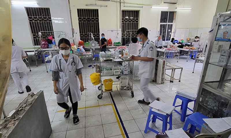 Bệnh viện Bạch Mai thiếu trang thiết bị, cơ sở vật chất xuống cấp trầm trọng