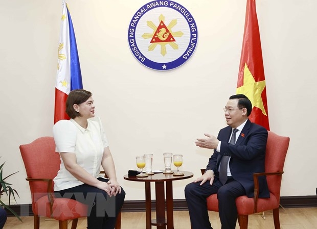 ​Chủ tịch Quốc hội Vương Đình Huệ hội kiến Phó Tổng thống Philippines
