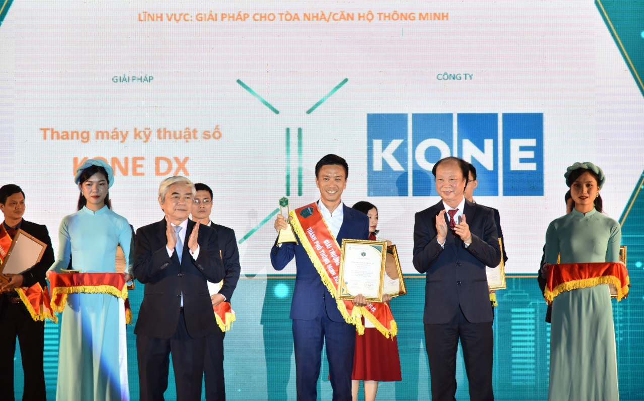 KONE Việt Nam trở thành công ty thang máy đầu tiên nhận Giải thưởng Thành phố Thông minh 2022