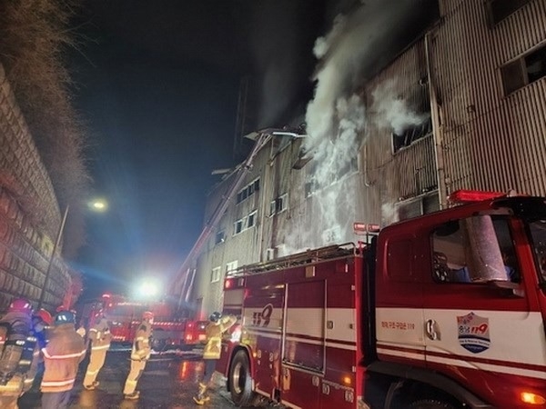 Hàn Quốc: Hỏa hoạn tại nhà máy luyện kim khiến bốn người thương vong