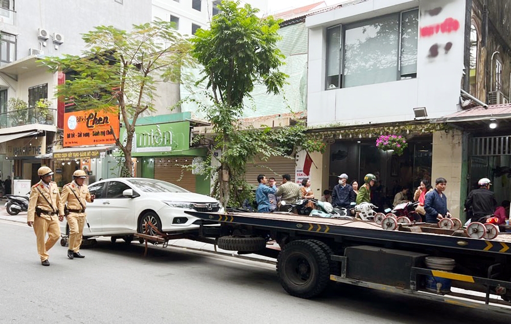 Hồng Bàng (Hải Phòng): Ra quân đảm bảo trật tự an toàn giao thông, trật tự đường hè