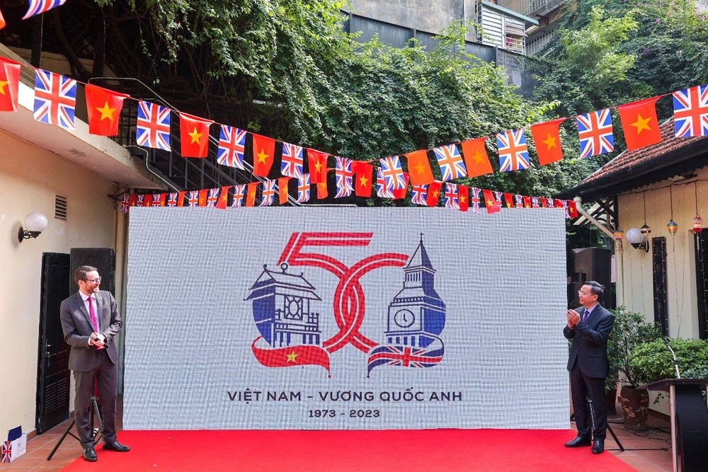 Công bố logo kỷ niệm 50 năm quan hệ ngoại giao Việt Nam - Anh