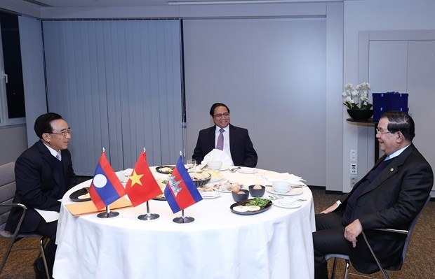 Thủ tướng Phạm Minh Chính làm việc cùng Thủ tướng Lào, Campuchia
