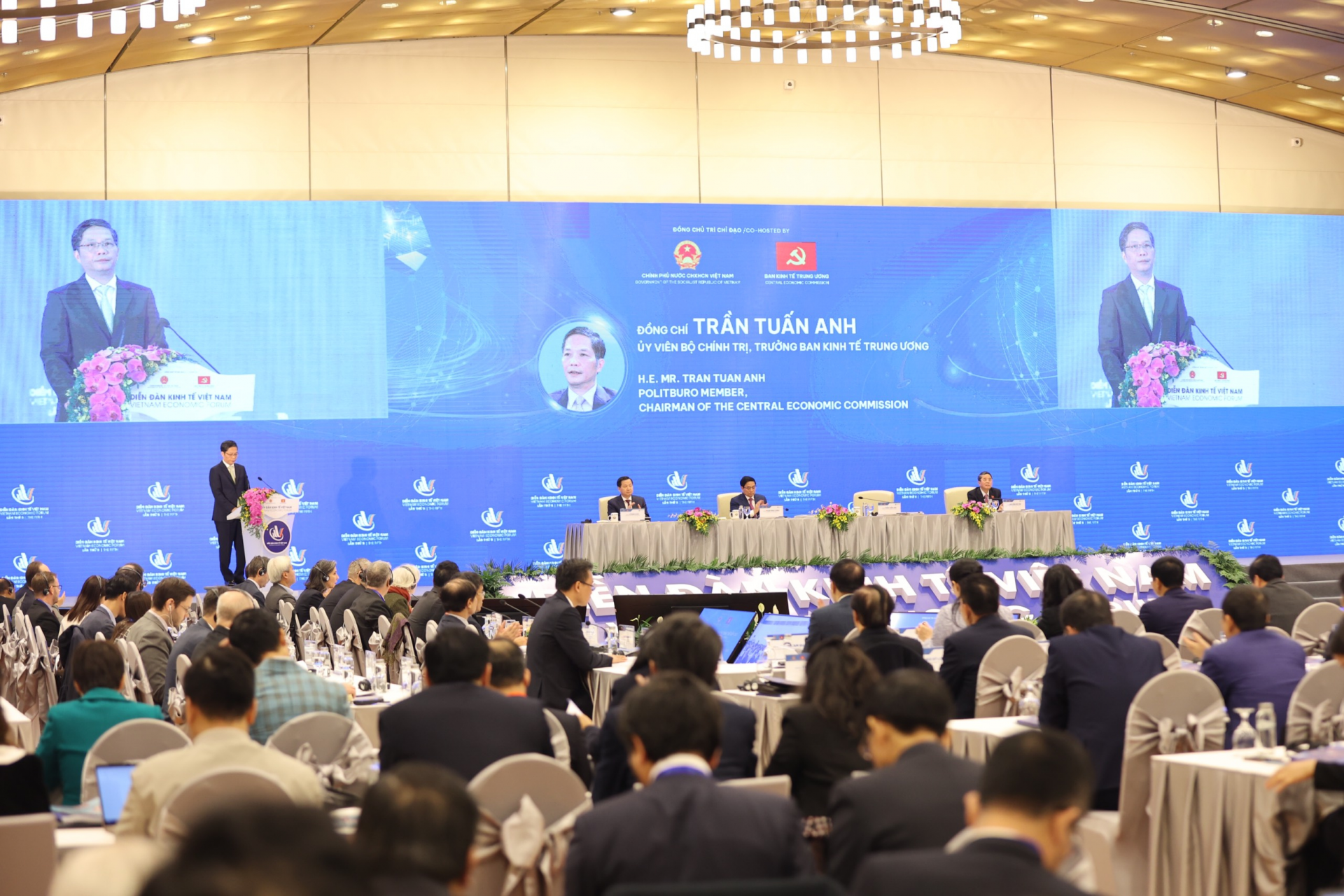 Thủ tướng Chính phủ chủ trì Diễn đàn Kinh tế Việt Nam 2023