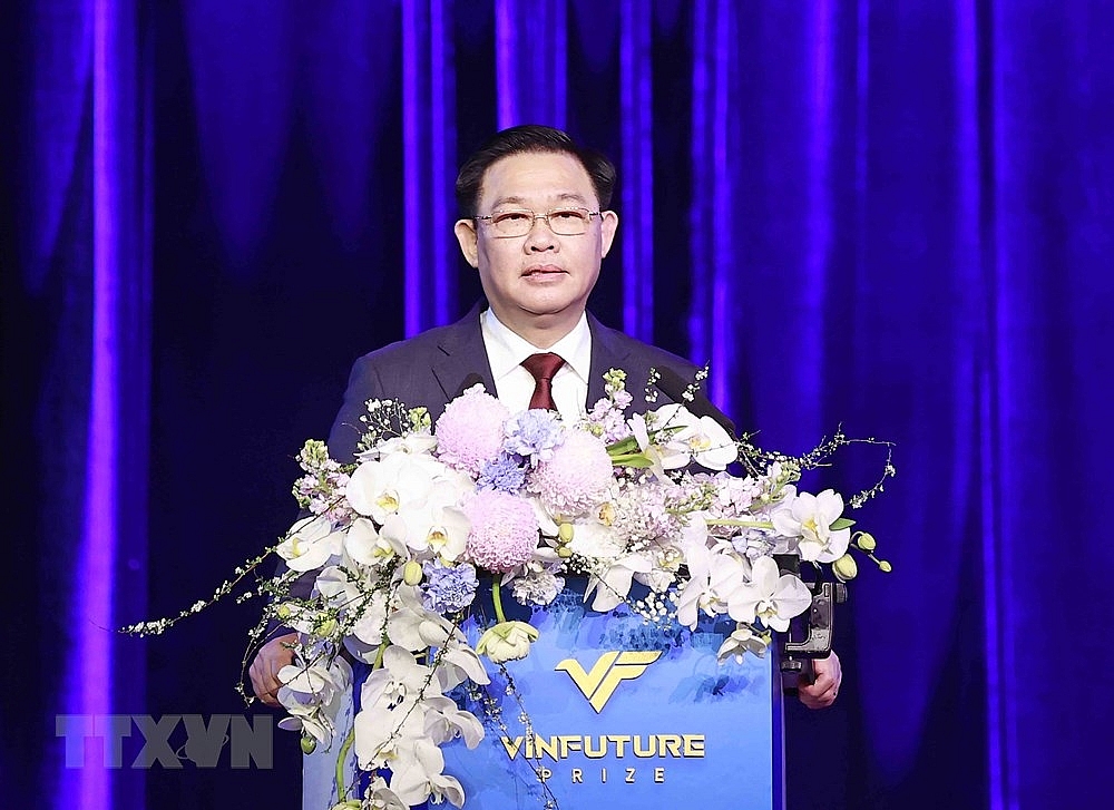 Chủ tịch Quốc hội dự lễ trao Giải thưởng VinFuture 2022