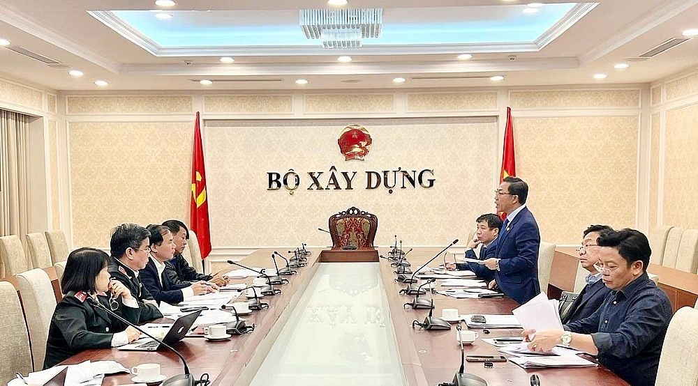 Thứ trưởng Nguyễn Văn Sinh họp rà soát quy trình giải quyết khiếu nại của người dân