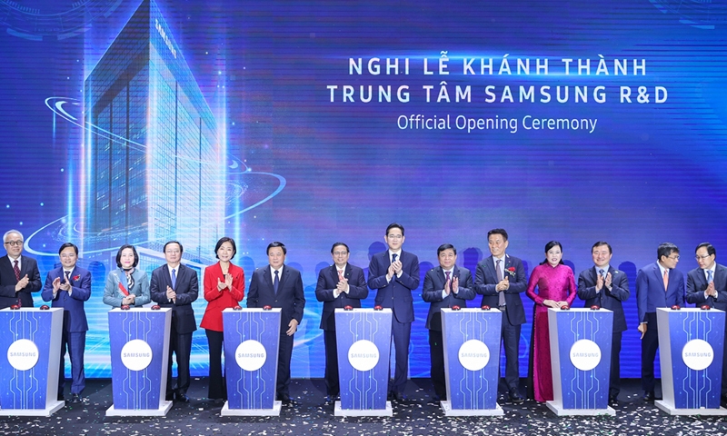 Thủ tướng Chính phủ Phạm Minh Chính dự khánh thành Trung tâm R&D của Samsung tại Việt Nam