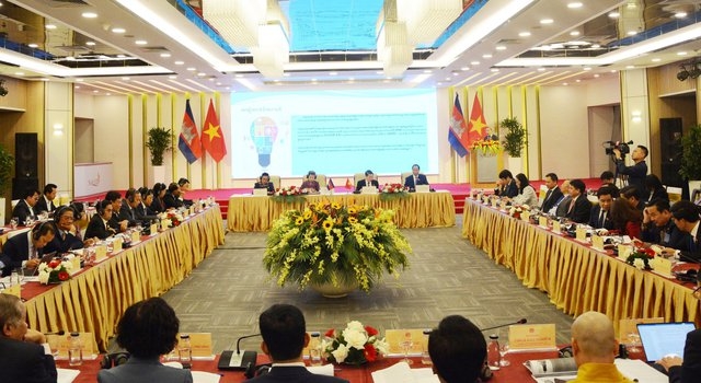 Trao đổi kinh nghiệm giữa Quốc hội Việt Nam và Nghị viện Campuchia