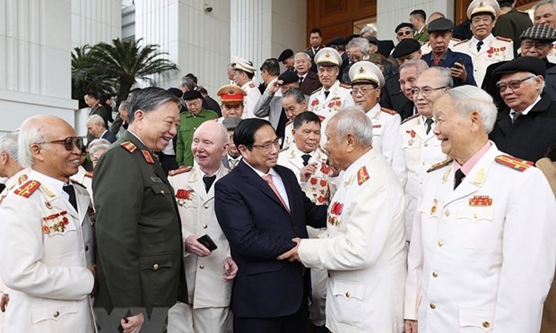 Thủ tướng Phạm Minh Chính gặp mặt nhân chứng lịch sử Công an Nhân dân