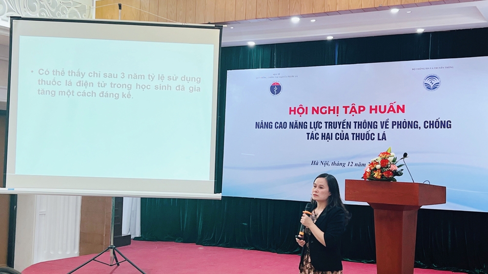 Cần sớm cấm lưu hành thuốc lá điện tử ở Việt Nam