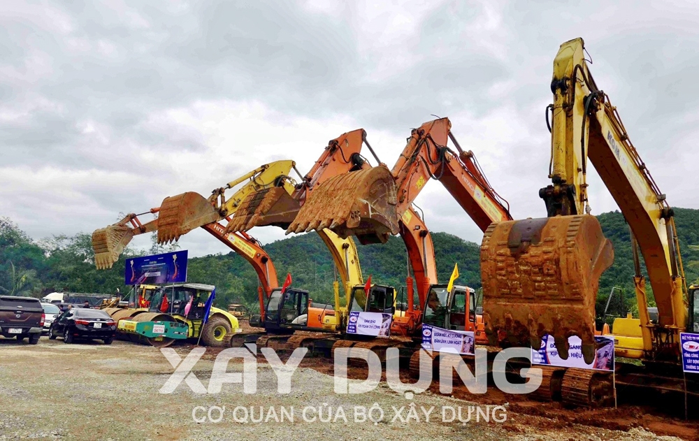 Bình Định - Phú Yên đồng loạt khởi công dự án cao tốc Bắc - Nam