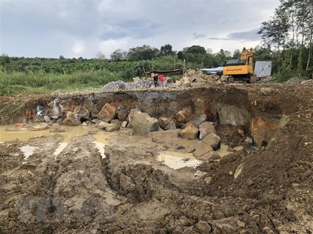 Đắk Nông: Phạt hơn 420 triệu đồng vì khai thác khoáng sản không phép