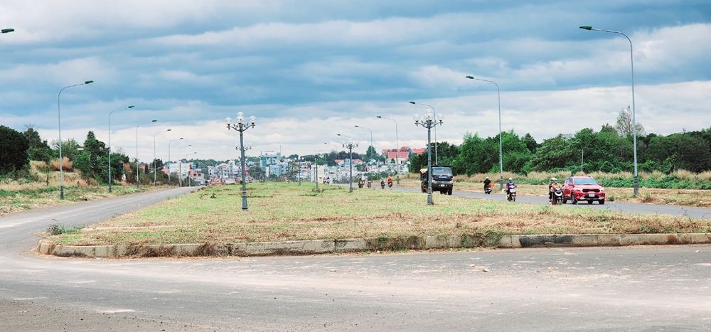 Đắk Lắk: Chùm ảnh cận cảnh đại lộ ngàn tỷ thông xe trước thềm năm mới 2023