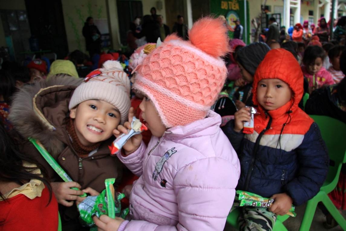 “Áo ấm vùng cao”: Mang yêu thương đến với giáo dục huyện Yên Minh, Hà Giang