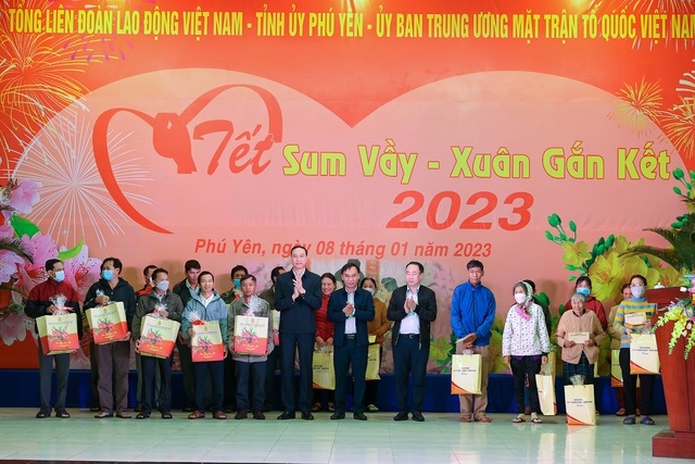 Thủ tướng: Dành nguồn lực xây dựng 1 triệu căn hộ nhà ở xã hội cho người lao động