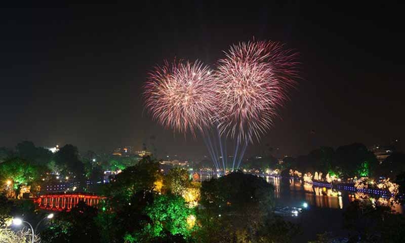 Hà Nội: Bắn pháo hoa tại 30 điểm trong dịp Tết Nguyên đán Quý Mão 2023