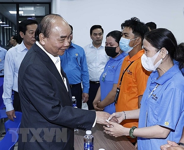 Chủ tịch nước trao quà Tết tặng người nghèo tại Kiên Giang