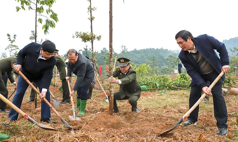 Phú Thọ: Tổ chức lễ phát động “Tết trồng cây Đời đời nhớ ơn Bác Hồ” Xuân Qúy Mão 2023