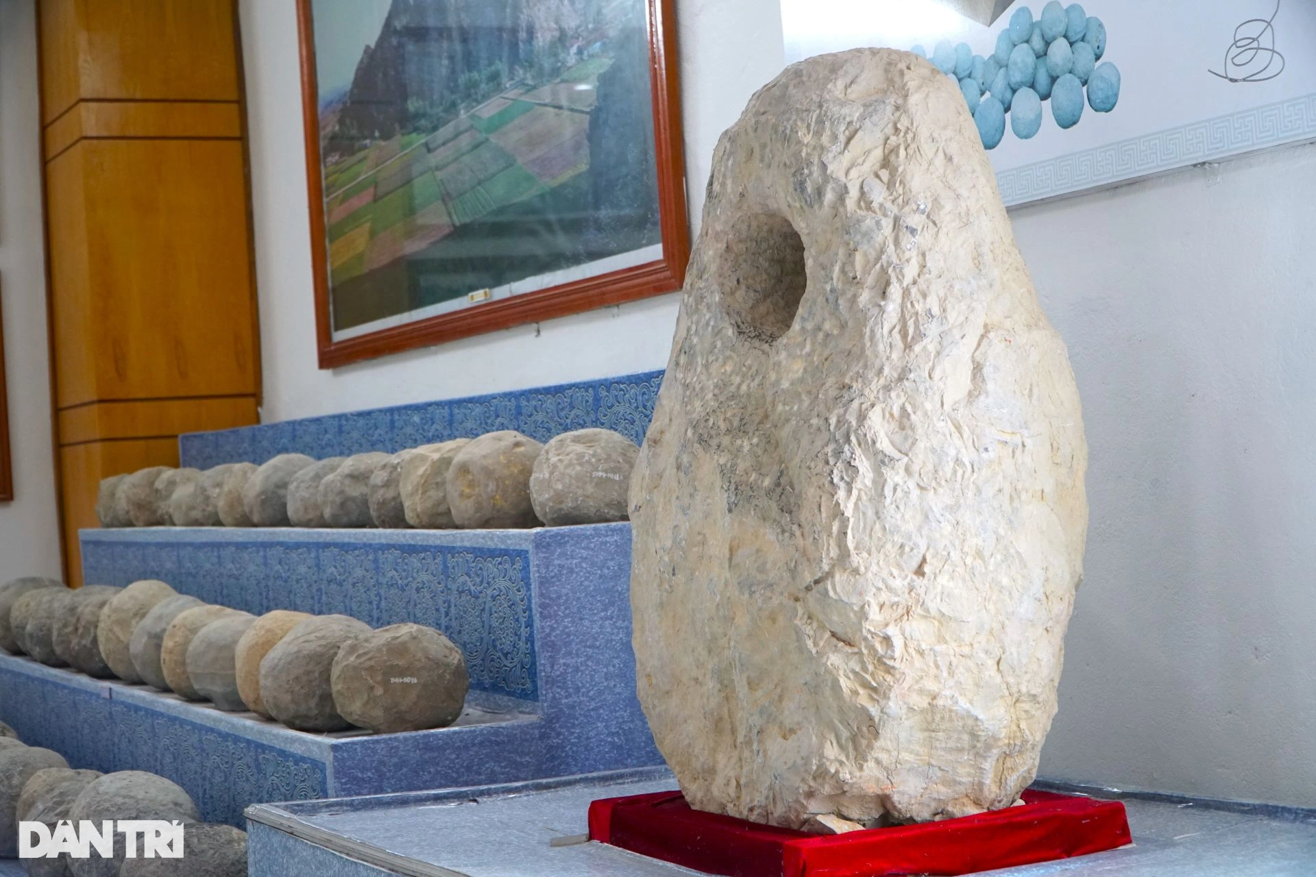 Kho cổ vật tại kinh thành bằng đá 