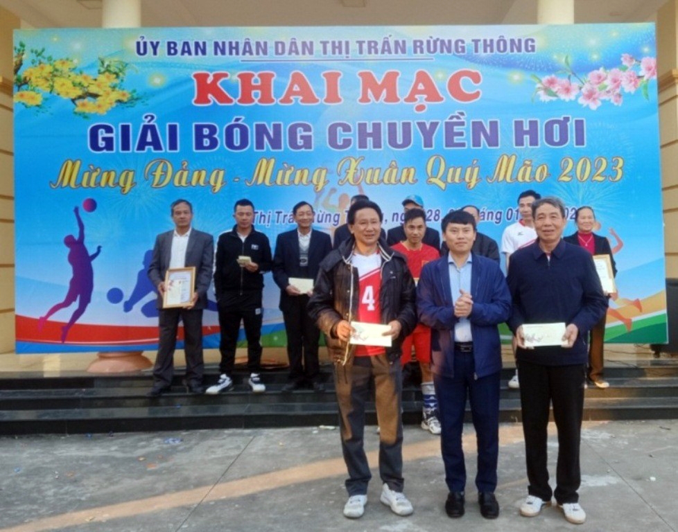 Đông Sơn (Thanh Hóa): Thị trấn Rừng Thông tổ chức giải bóng chuyền hơi mừng Đảng - mừng Xuân Quý Mão 2023