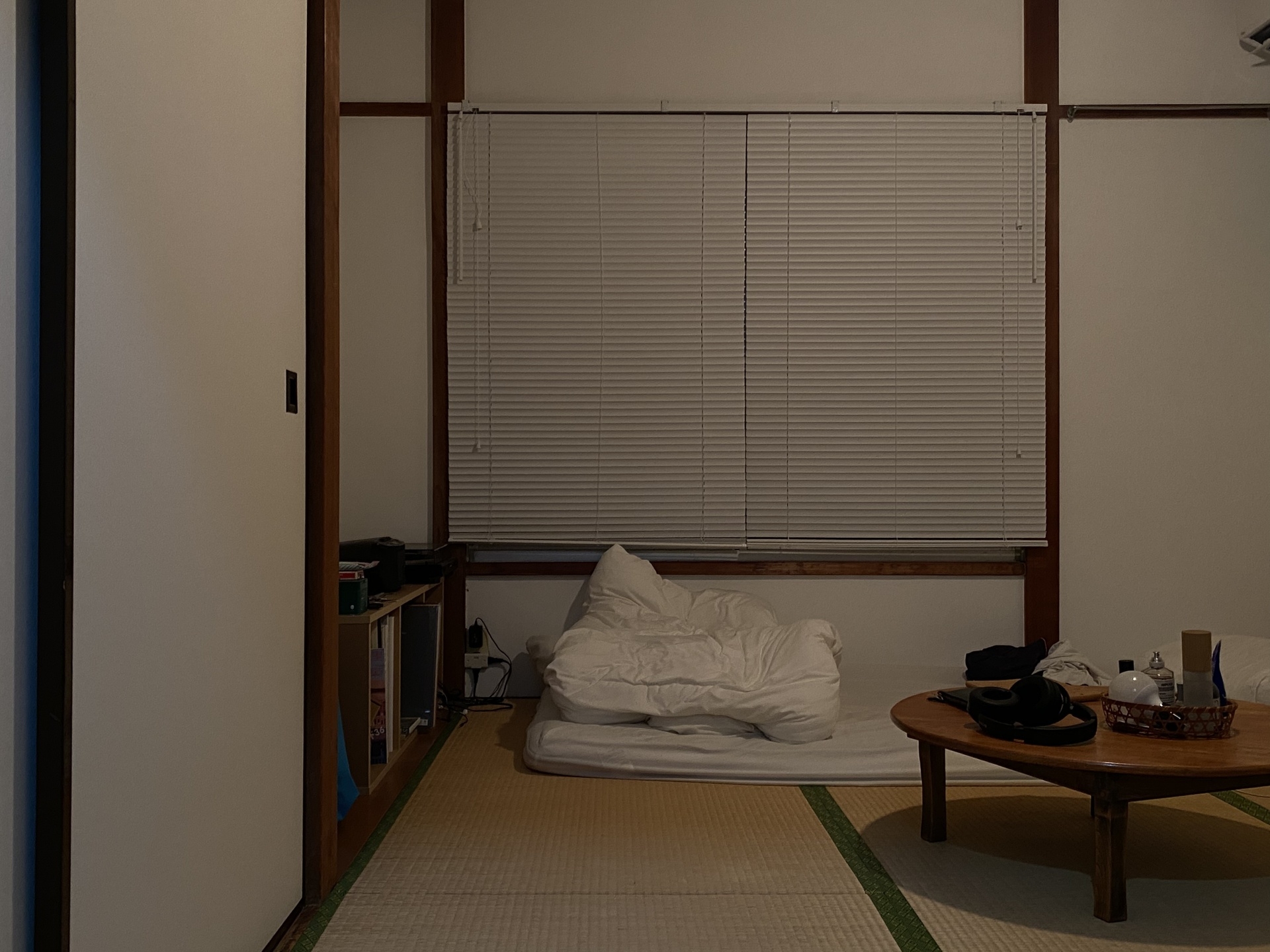 Căn hộ 14 m2, không phòng tắm phơi bày nỗi khổ ở Nhật Bản