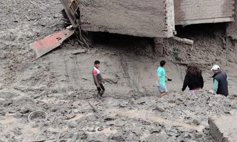 Ít nhất 15 người thiệt mạng do một loạt vụ lở đất ở miền Nam Peru