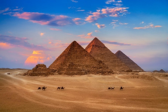 Kim tự tháp chứa nhiều 