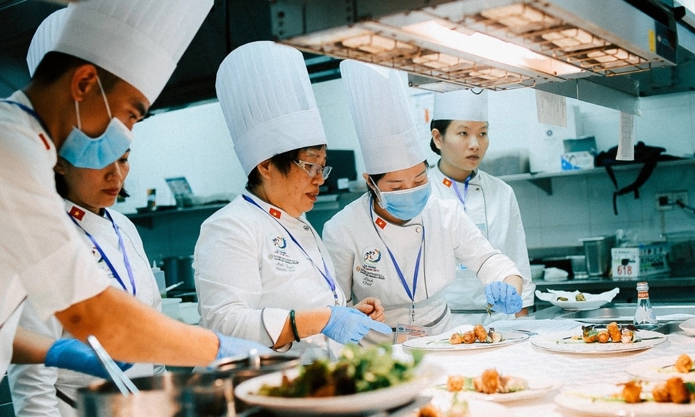 Nghệ nhân ẩm thực Ánh Tuyết: “Đáng lẽ ẩm thực Việt Nam có sao Michelin từ lâu rồi”