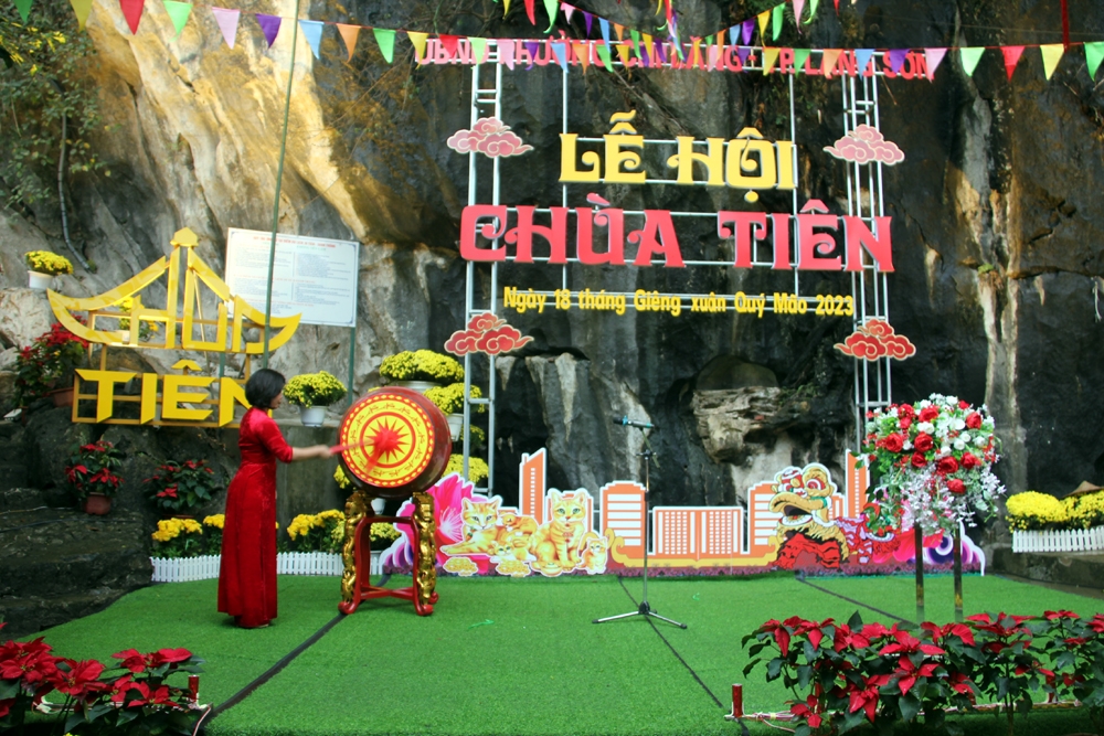 Lạng Sơn: Khai mạc Lễ hội Chùa Tiên