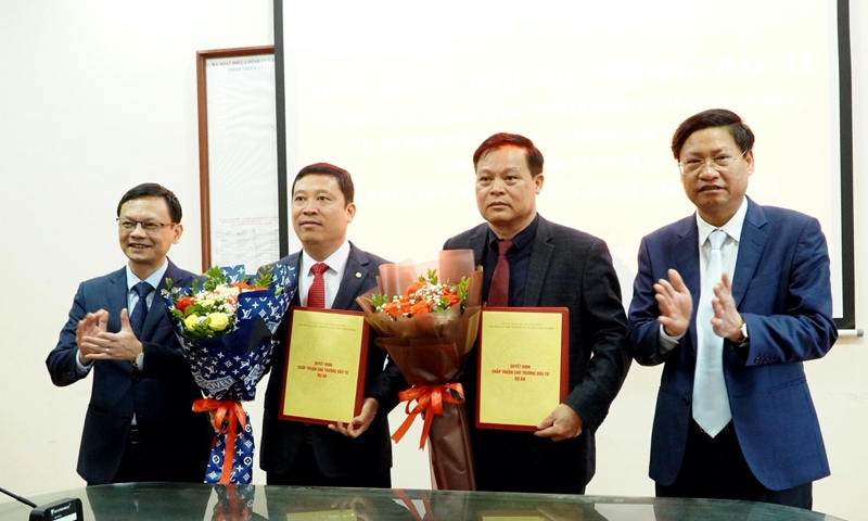 Thái Bình: Trao quyết định cho 2 nhà đầu tư tiên phong di dời để thực hiện đề án phát triển đô thị