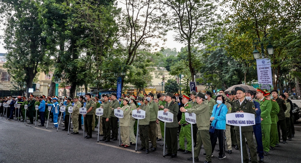 Hà Nội: Quận Hoàn Kiếm ra quân đảm bảo trật tự đô thị, an toàn giao thông và vệ sinh môi trường