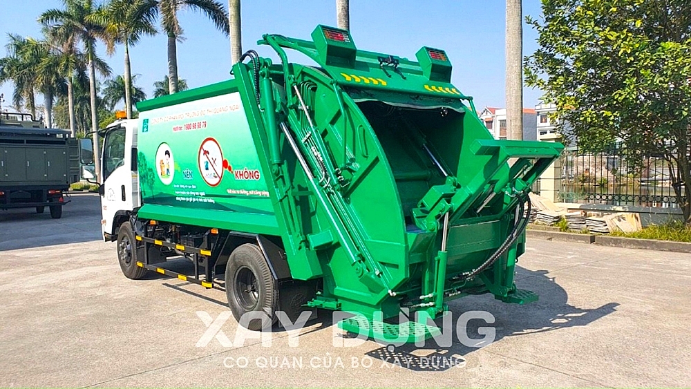 Quảng Ngãi yêu cầu Công an theo dõi, giám sát chặt việc quản lý, vận chuyển chất thải