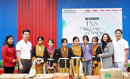 Doanh nghiệp đạt Sao Vàng Đất Việt với hành trình “TNS cùng em đến trường”