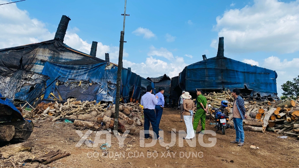 Đắk Lắk: Vận động người dân tự tháo dỡ nhiều lò than xây dựng trái phép