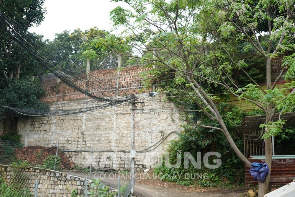Bình Định: Bất ngờ với hàng trăm nóc nhà mọc trên núi Suối Trầu