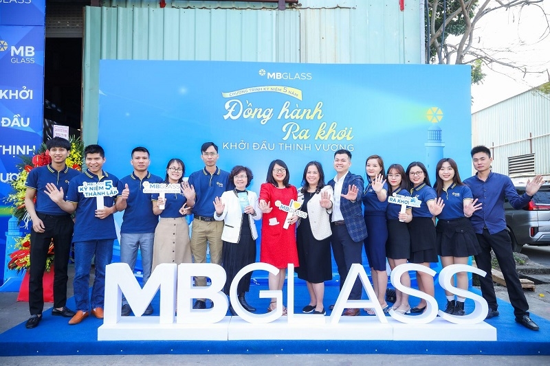 Kính cường lực MB Glass: Từ doanh nghiệp lâu đời đến thương hiệu tiềm năng của ngành kính