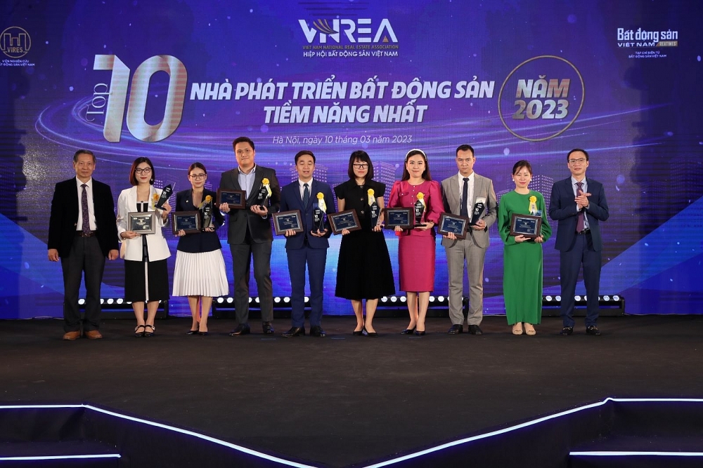 Diễn đàn Bất động sản mùa Xuân và Lễ Vinh danh thương hiệu Bất động sản dẫn đầu năm 2022 - 2023