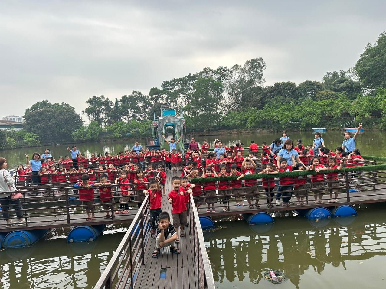 Thanh Oai (Hà Nội): Trường Mầm non Kim Thư dã ngoại thực hành vận động thể thao tại Nông trại giáo dục Erahouse