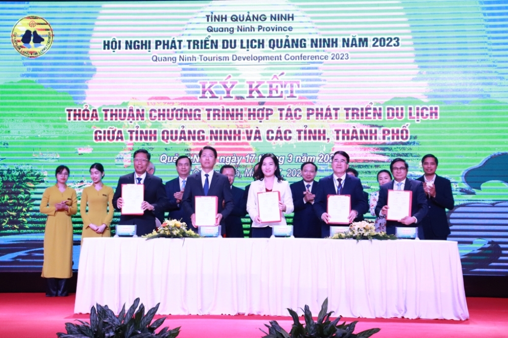 Bộ trưởng Bộ Văn hóa - Thể thao và Du lịch dự Hội nghị phát triển du lịch Quảng Ninh năm 2023