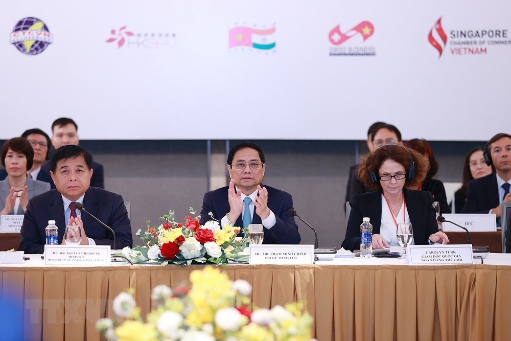 Thủ tướng dự Diễn đàn doanh nghiệp Việt Nam thường niên 2023