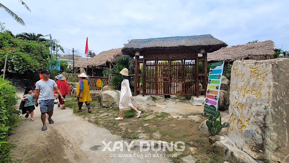 Cận cảnh con đường du lịch tuyệt đẹp dẫn vào Khu di chỉ văn hóa Sa Huỳnh