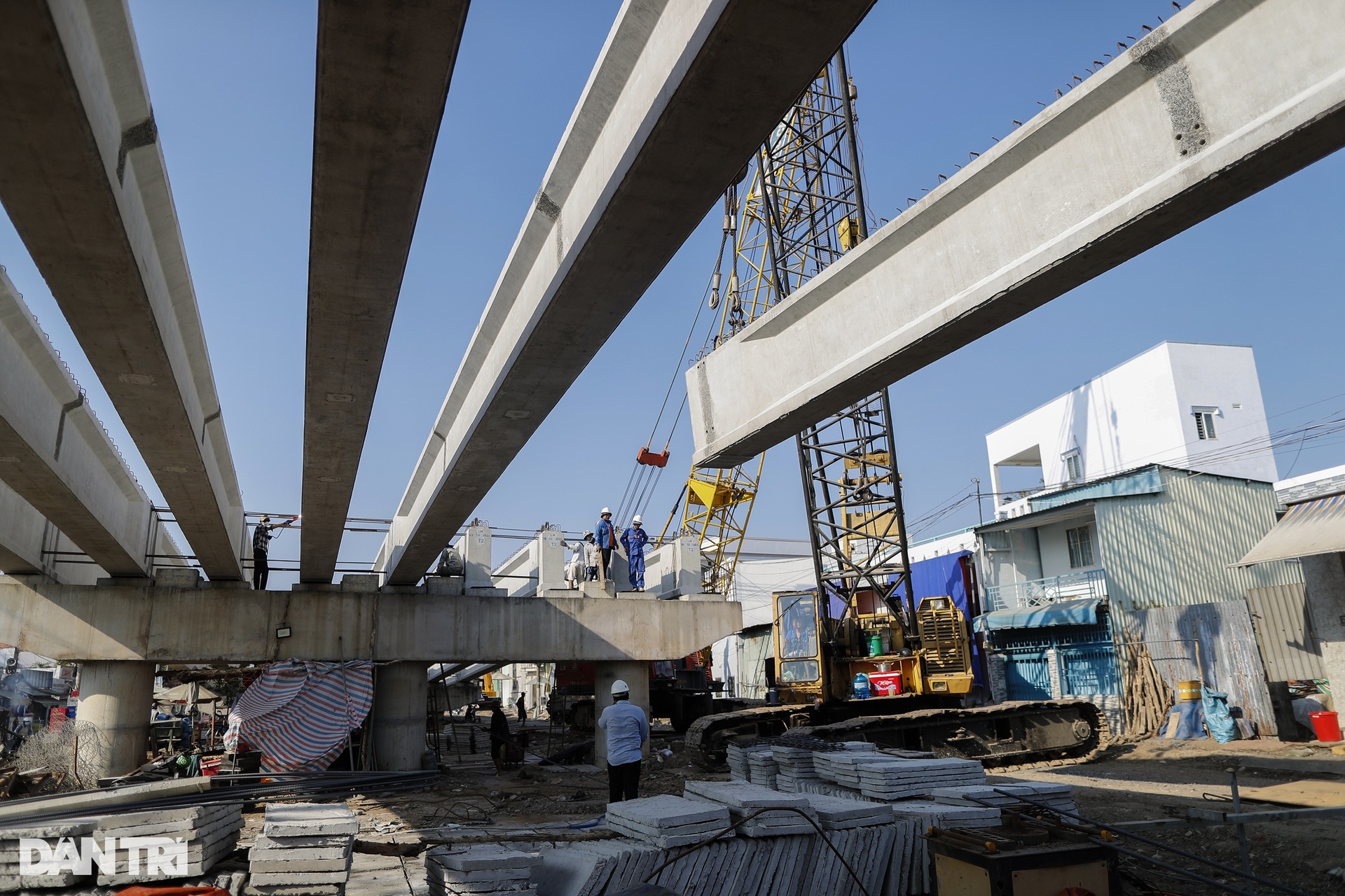 Cận cảnh cây cầu xây 20 năm chưa xong, sắp thành hình ở TPHCM