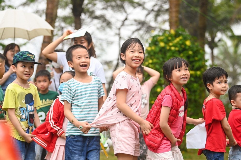 Đại công viên xanh rộng gần 500ha có gì mà hút trẻ em đến chơi mỗi cuối tuần?
