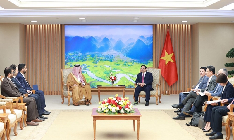 Thủ tướng Phạm Minh Chính tiếp Đại sứ Saudi Arabia tại Việt Nam